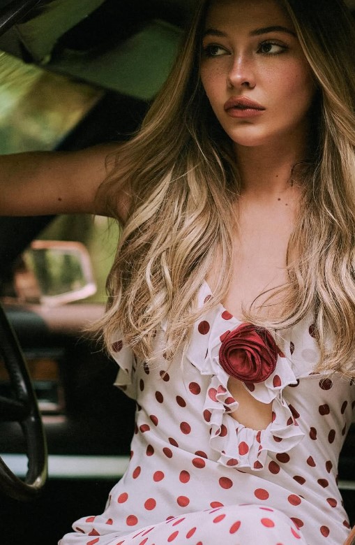 Madelyn Cline Biography